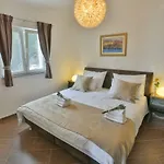 Poletto Omis